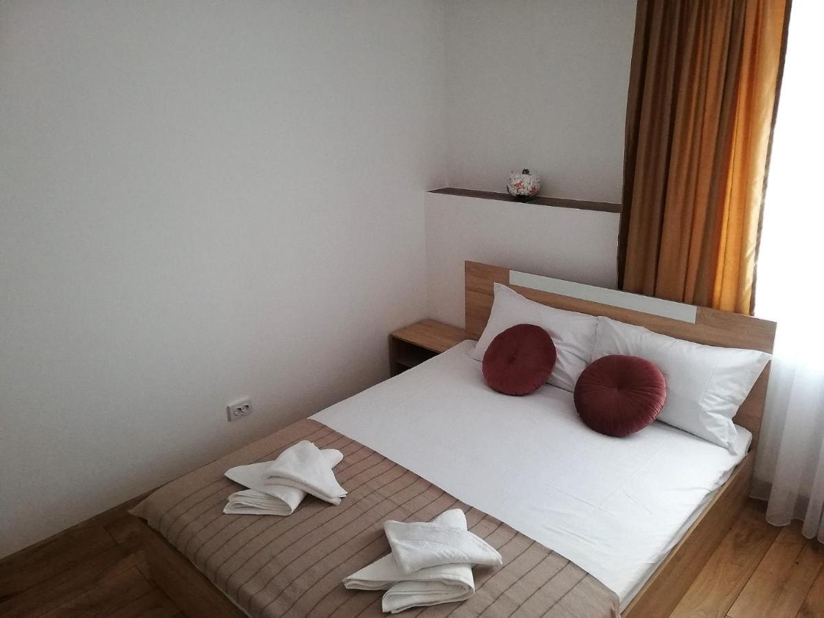 Pensiunea Eden House Craiova Exterior photo
